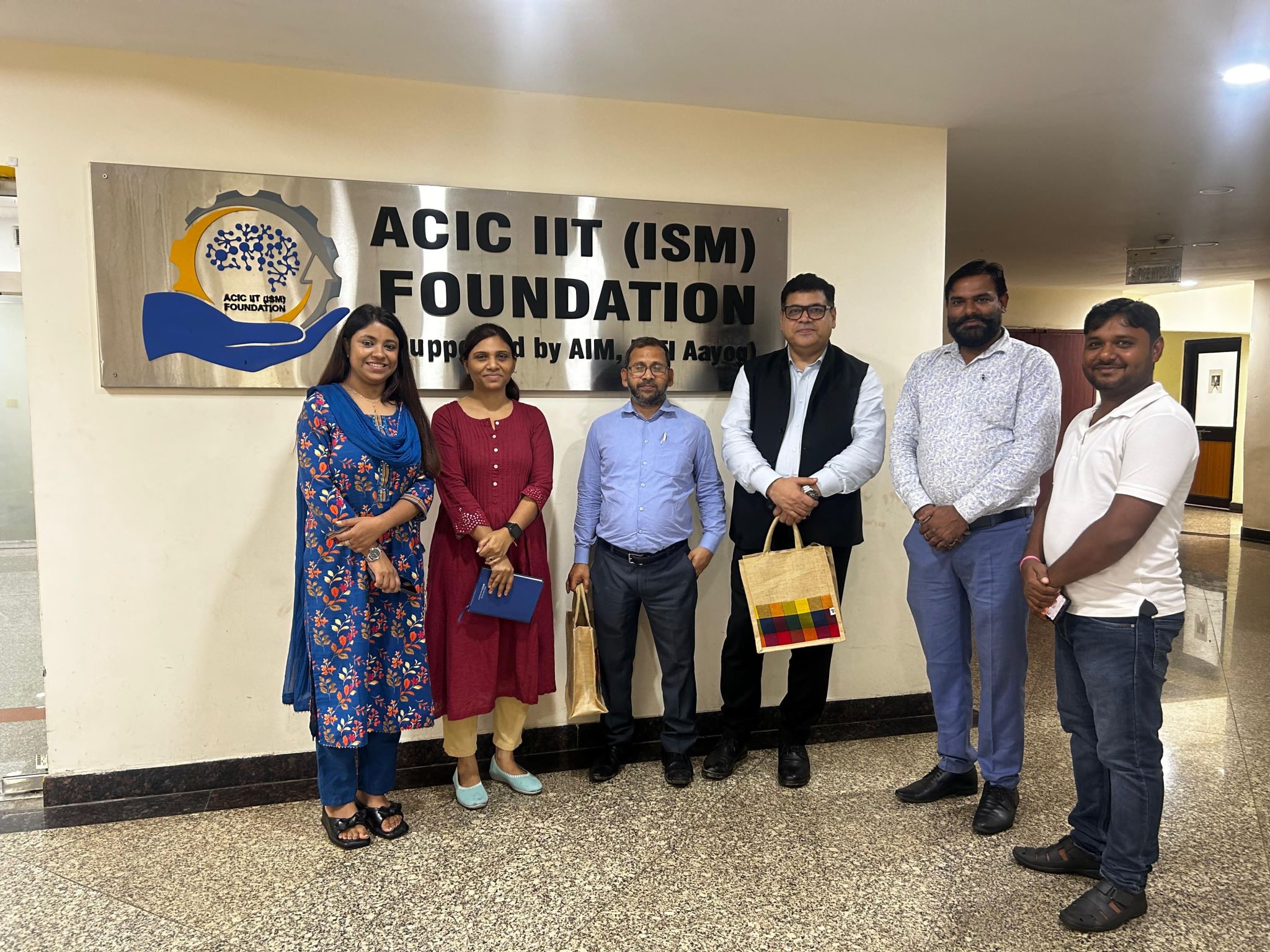 Welcome Sri Anand Shekhar, Additional Mission Director, NITI Aayog, to the ACIC IIT (ISM) Foundation