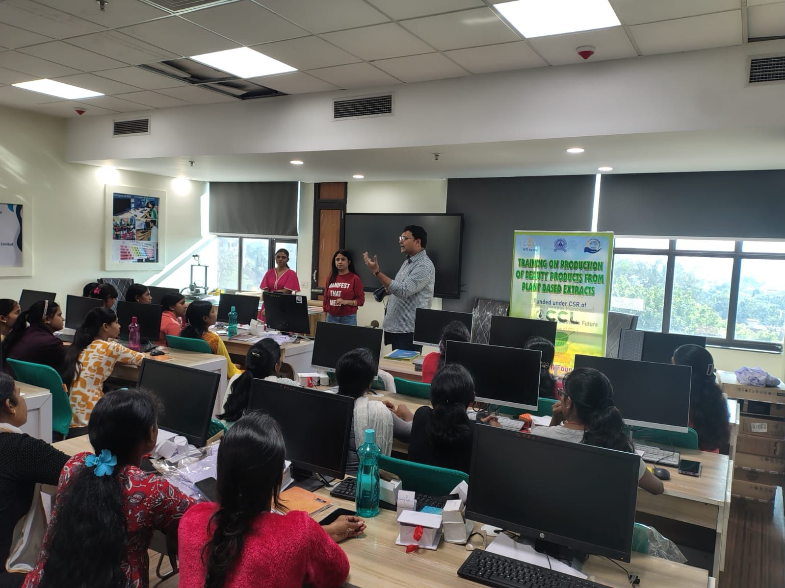 marketing strategy, team building, and other important strategies on selling one's product