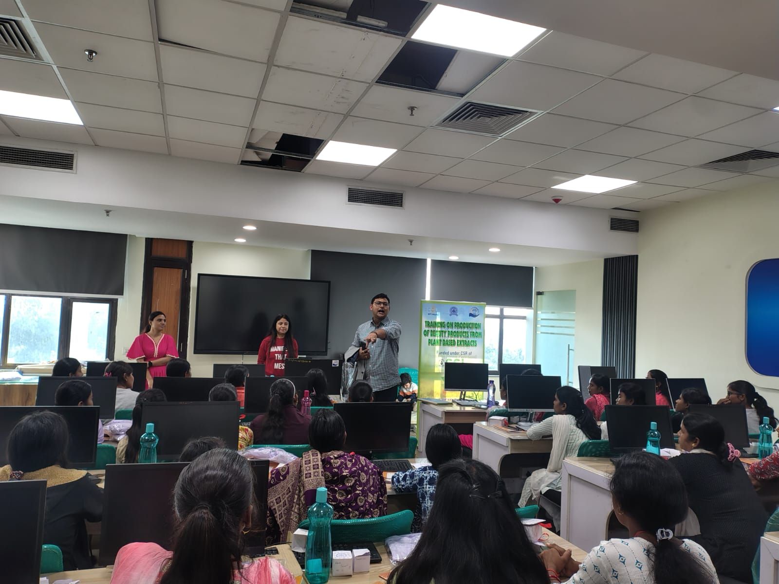 marketing strategy, team building, and other important strategies on selling one's product